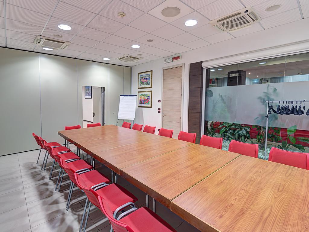 Hotel Capital Rovigo Exterior photo