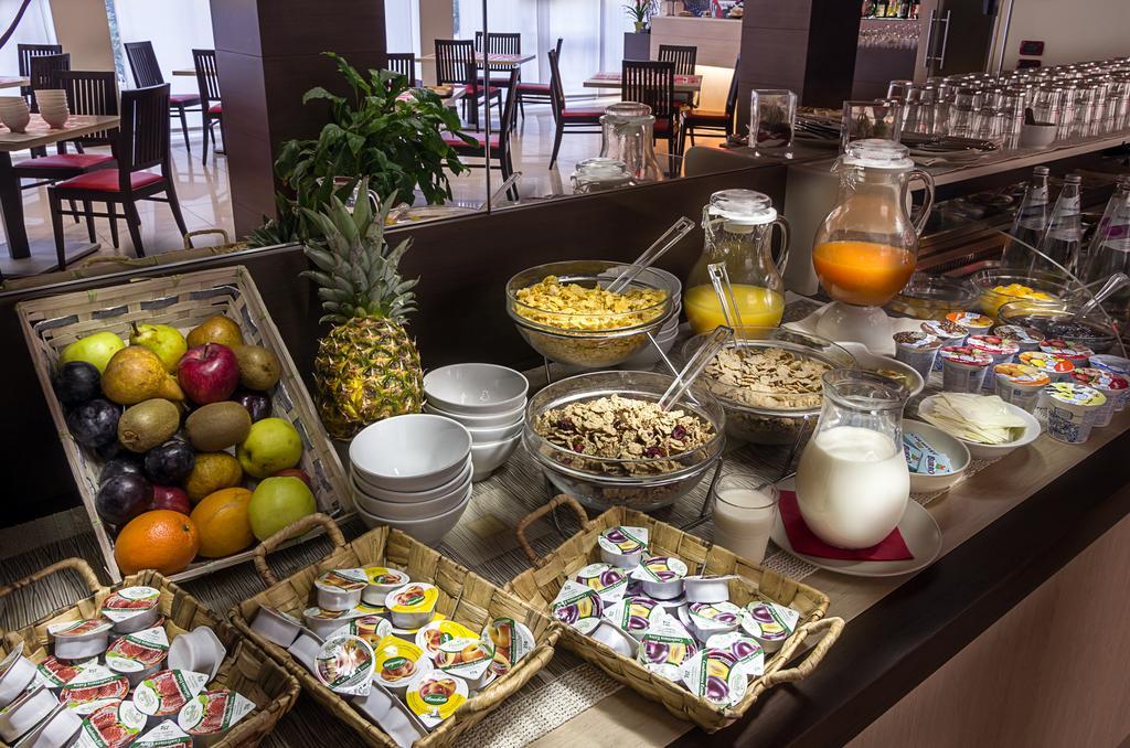 Hotel Capital Rovigo Exterior photo