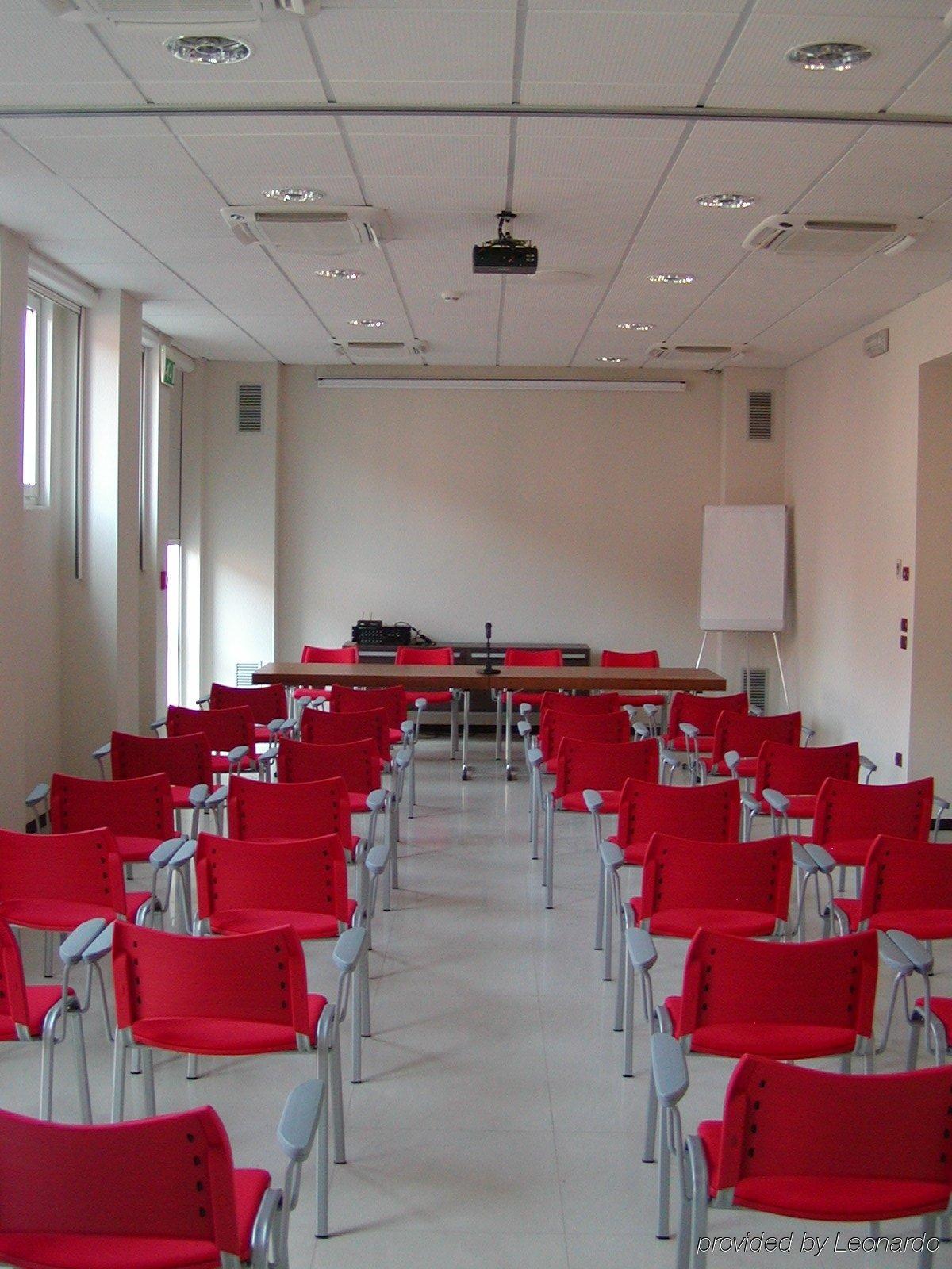 Hotel Capital Rovigo Exterior photo